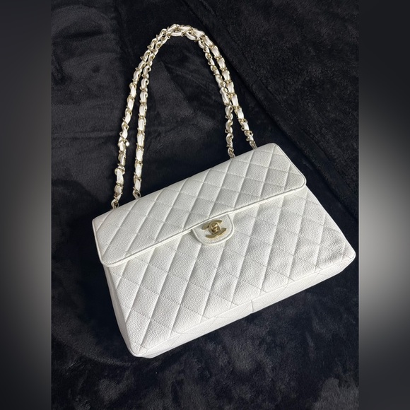 Handbags - Vintage White Chanel